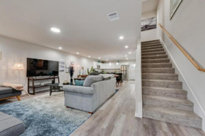 Luxurious River Home near Lockheed FW Stockyard